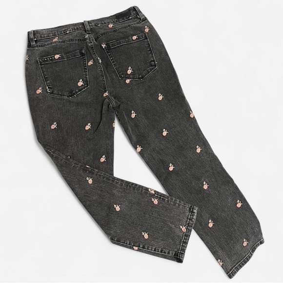 Blank NYC Black Jeans with Pink Floral embroider Design - Picture 3 of 7